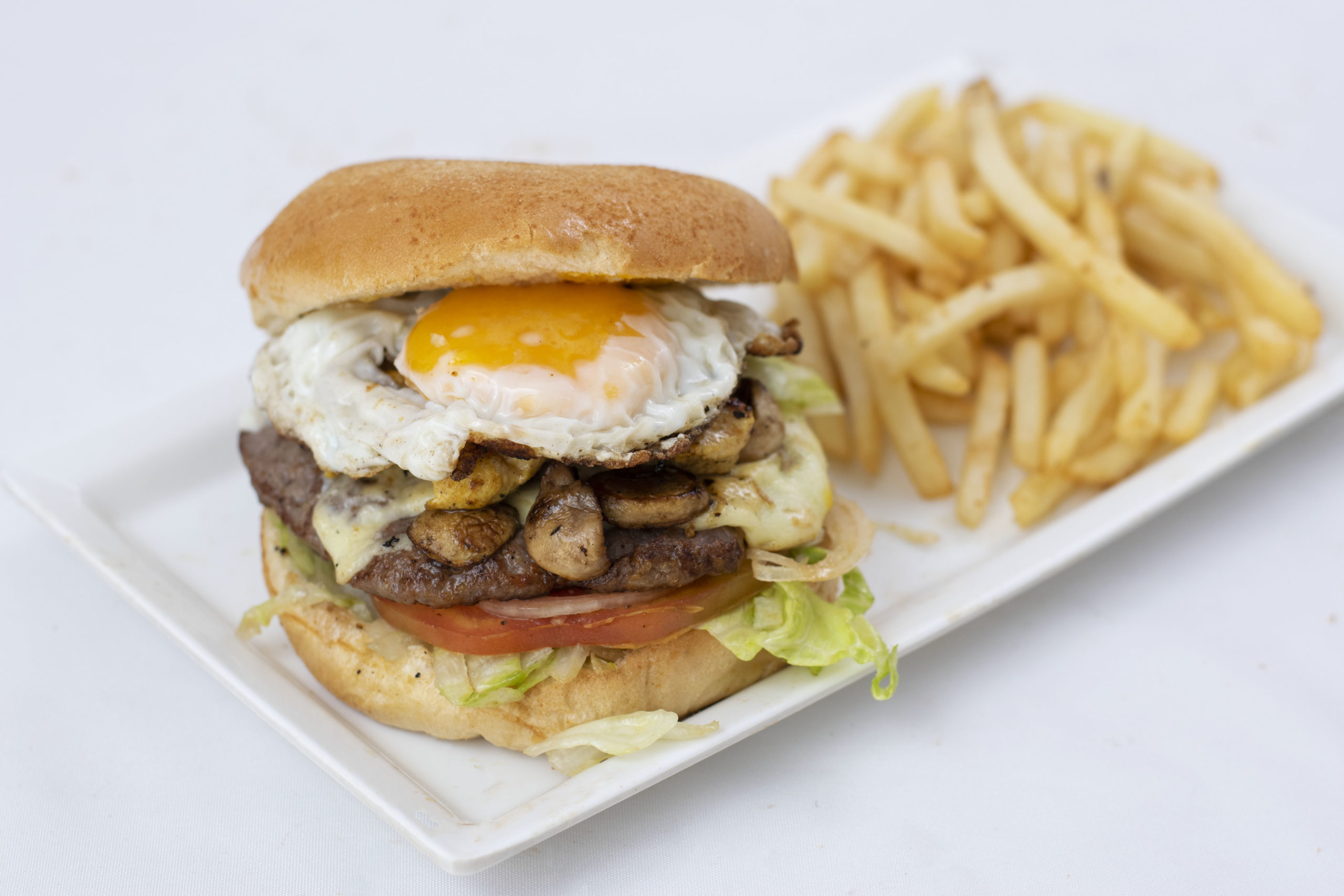 COMBO HAMBURGUESA A CABALLO